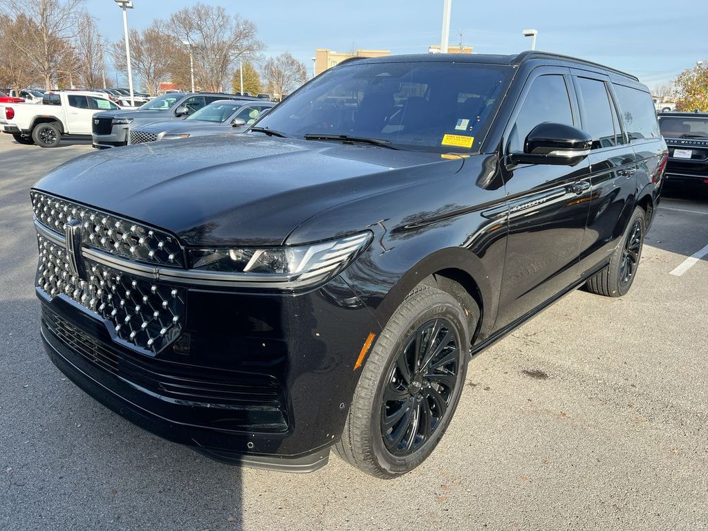 2025 Lincoln Navigator Black Label L's photo