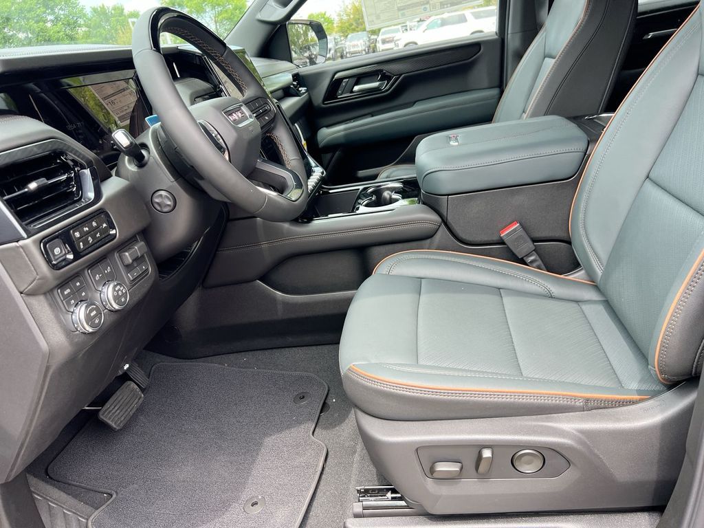 2026 GMC Yukon XL AT4 - Photo 14