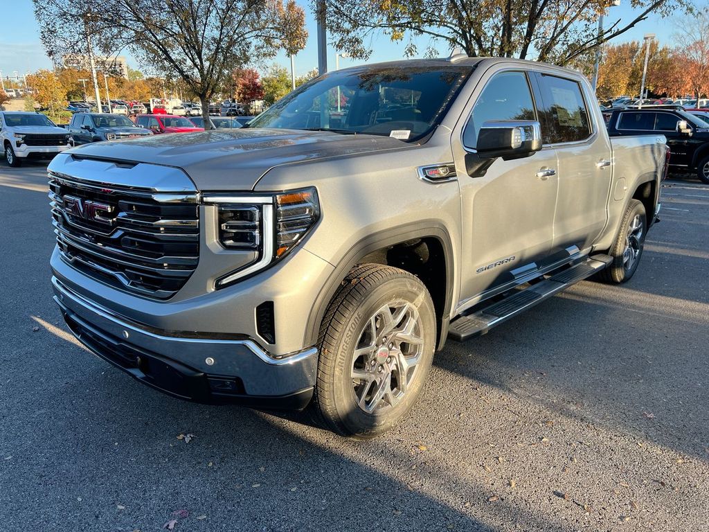 2026 GMC Sierra 1500 SLT's photo