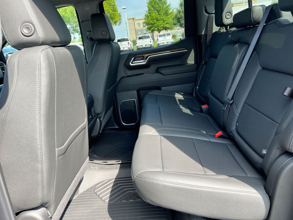 2026 Chevrolet Silverado 1500 LT - Photo 15