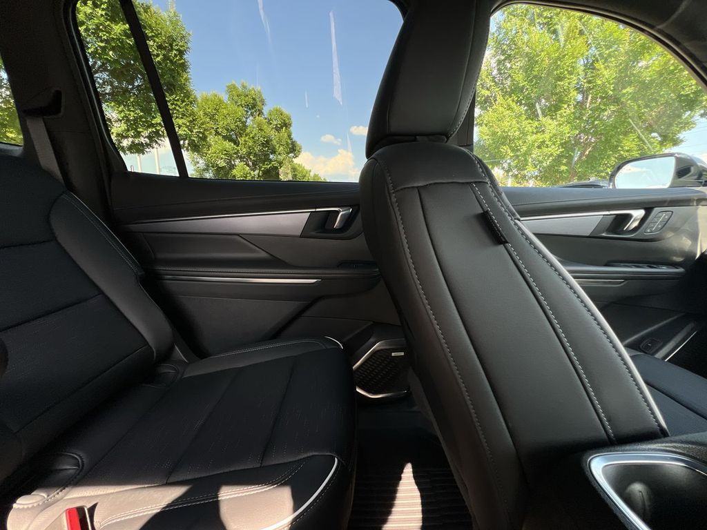 2025 Buick Enclave Sport Touring - Photo 9