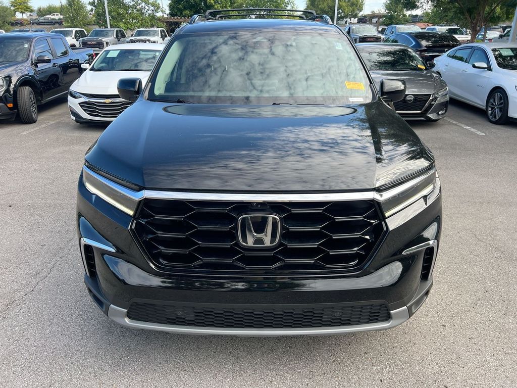 Used 2025 Honda Pilot Elite SUV