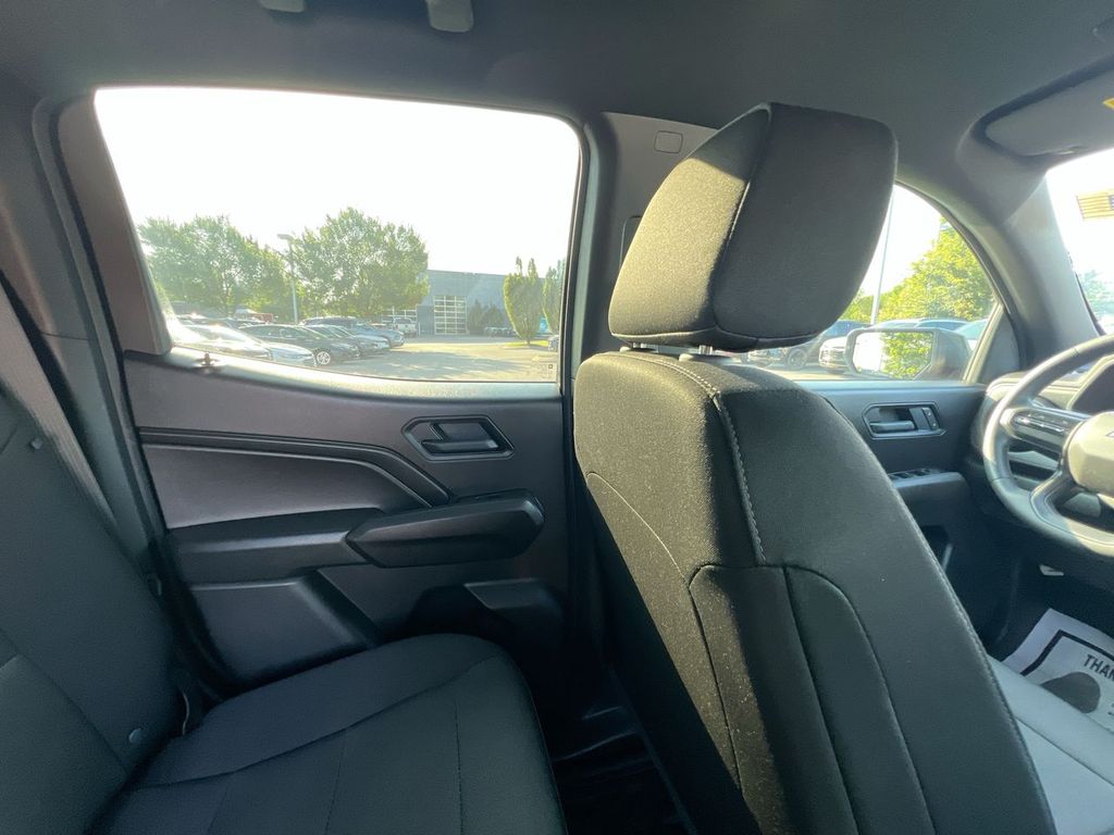 2025 Chevrolet Colorado Trail Boss - Photo 12