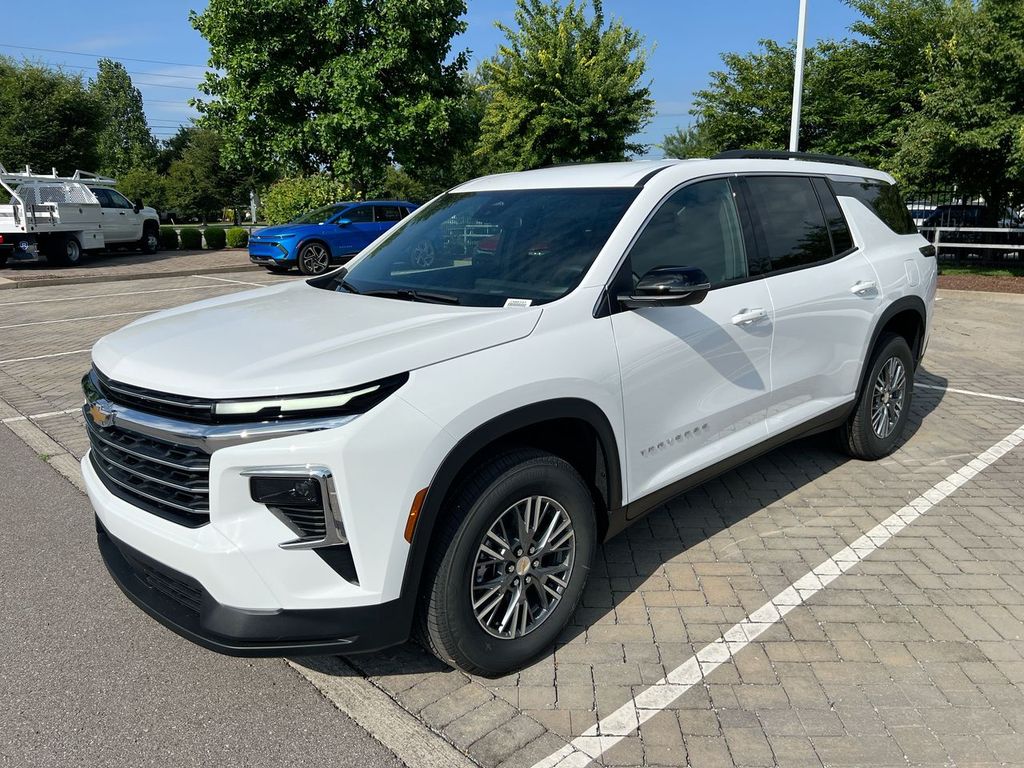 New 2026 Chevrolet Traverse LT