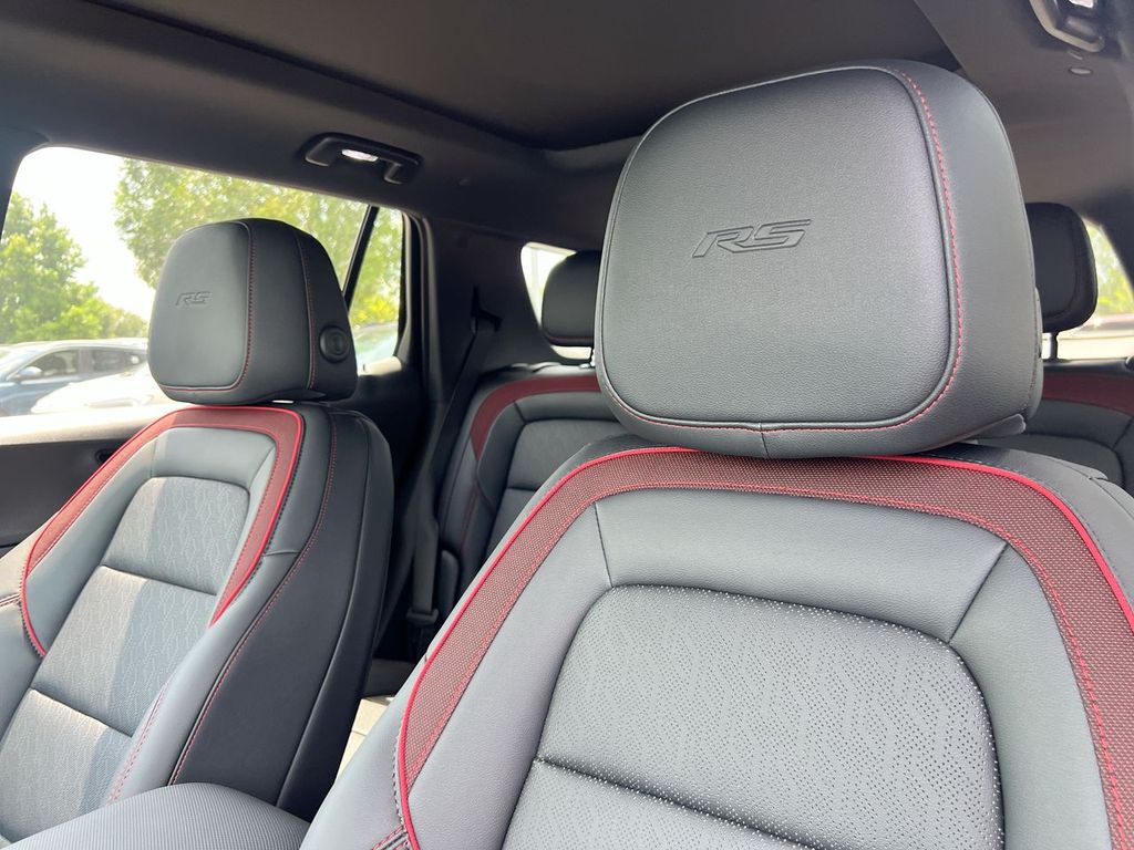 2027 Chevrolet Equinox RS - Photo 19