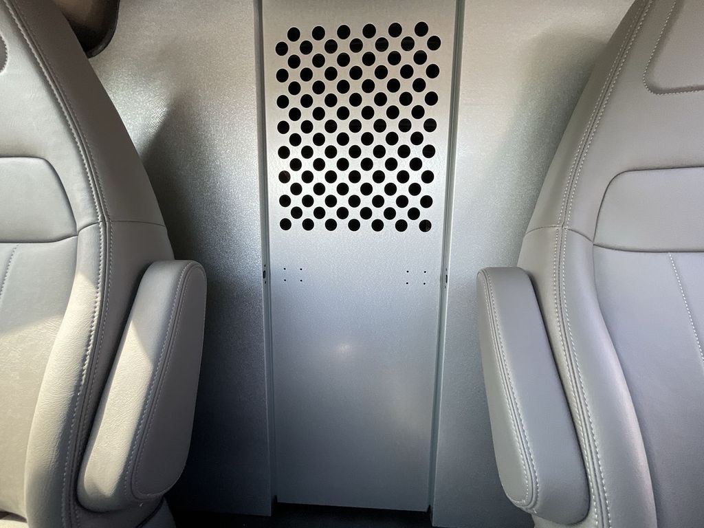 2025 Chevrolet Express Cargo Work Van - Photo 8