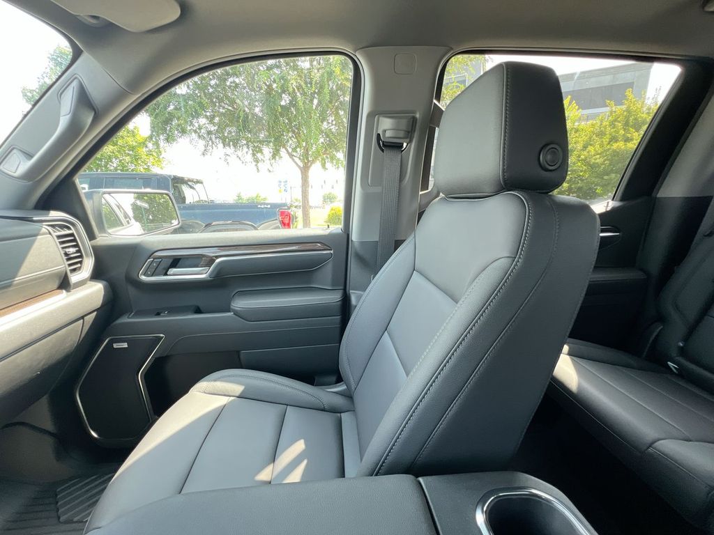 2026 Chevrolet Silverado 1500 LT Trail Boss - Photo 11