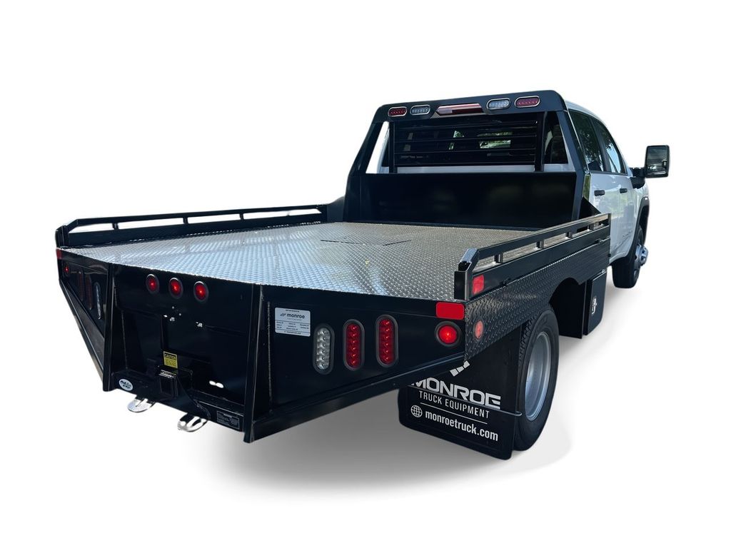 2025 Gmc Sierra 3500 HD Pro photo 2