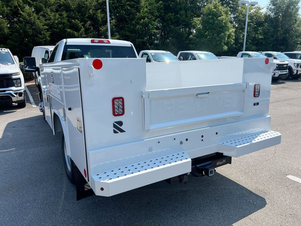 2025 Chevrolet Silverado 3500HD Work Truck photo 2