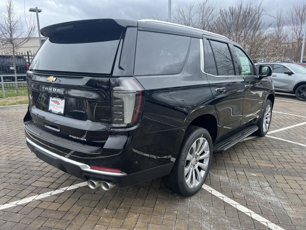 2025 Chevrolet Tahoe Premier photo 2