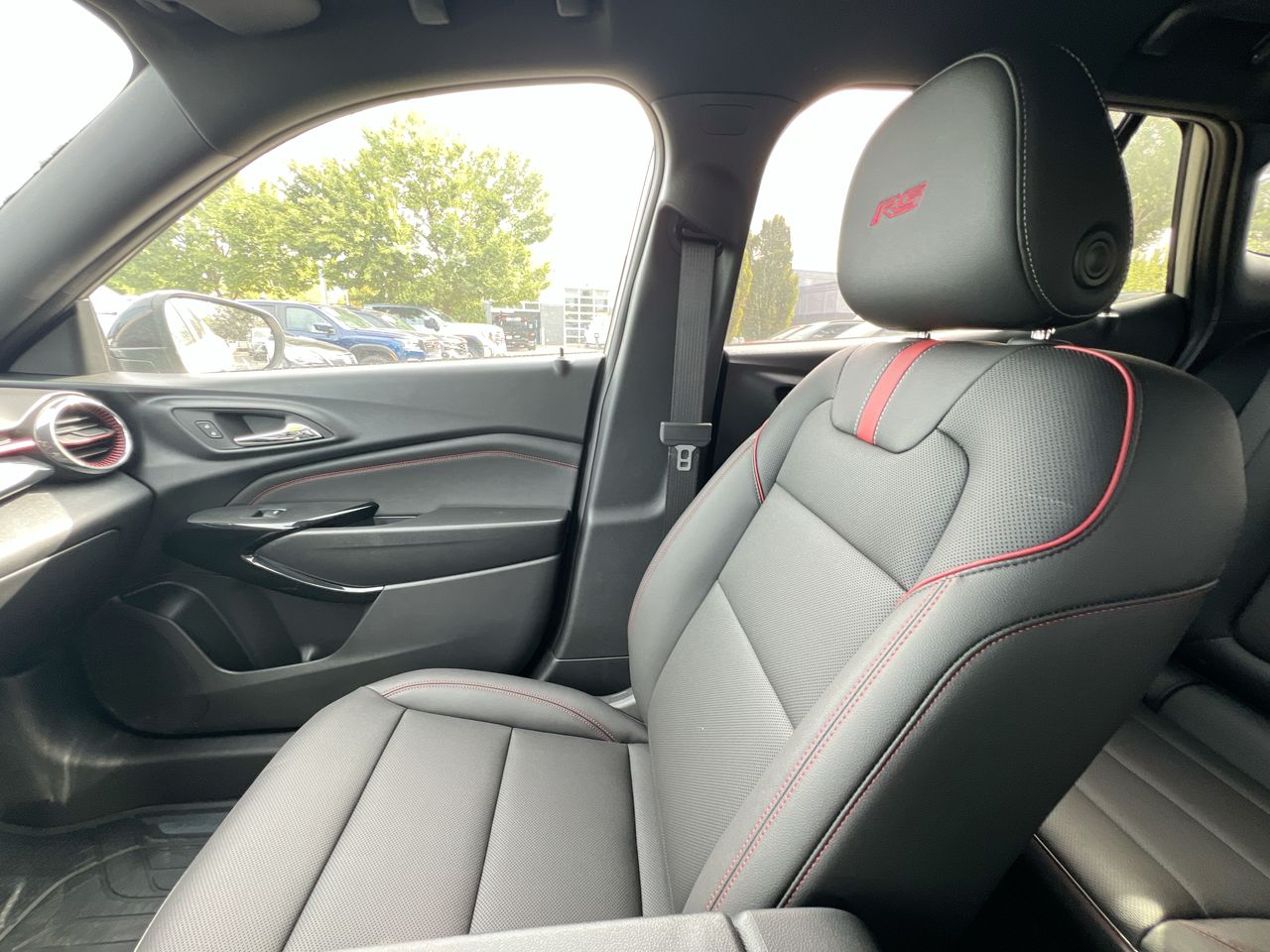 2026 Chevrolet Trax RS - Photo 11