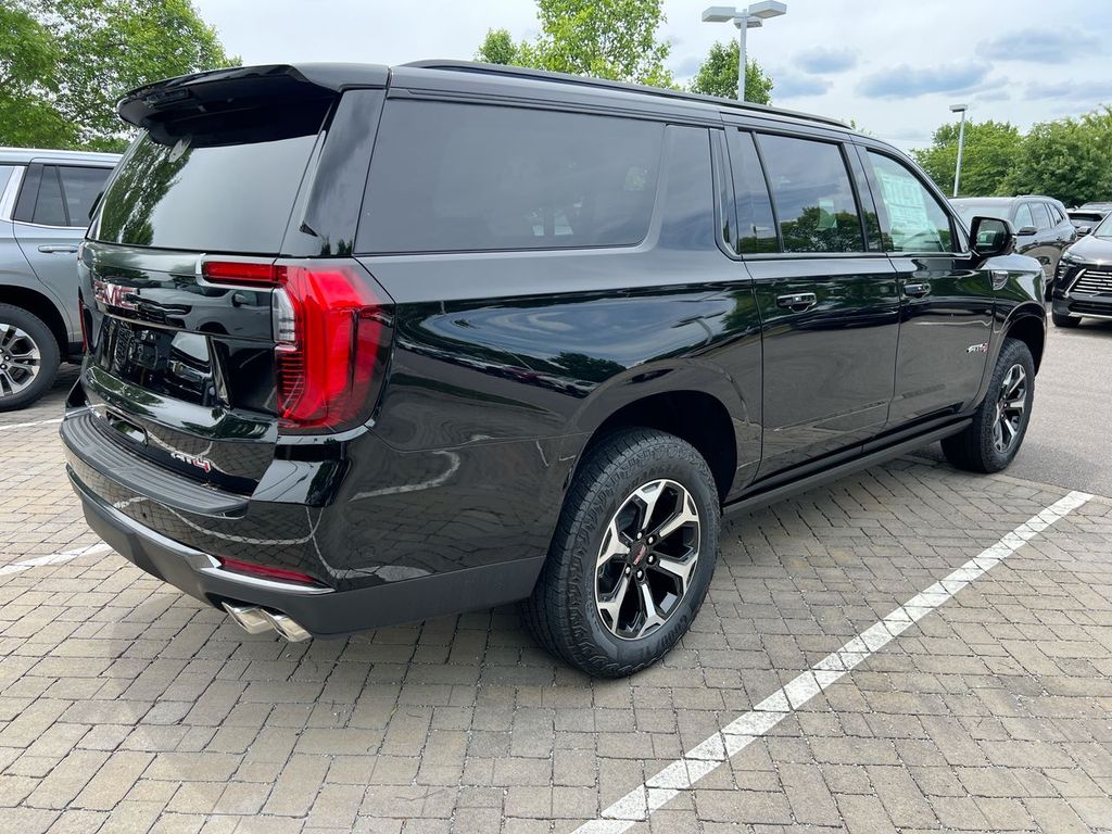 2026 GMC Yukon XL AT4 - Photo 8
