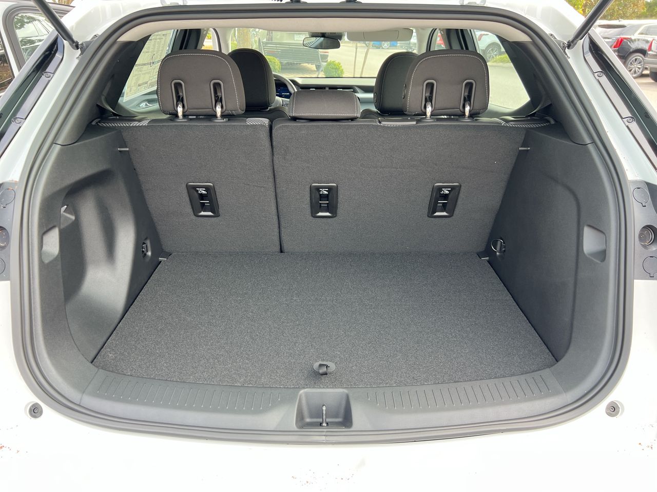 2027 Chevrolet Bolt LT - Photo 16