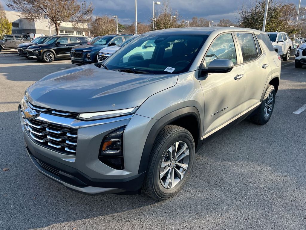 2026 Chevrolet Equinox LT's photo