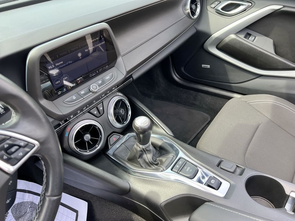 2023 Chevrolet Camaro 1LT - Photo 17