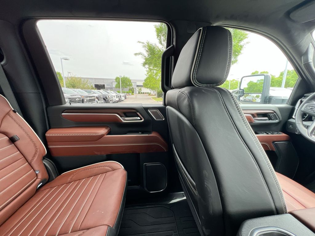 2026 GMC Sierra 2500HD Denali Ultimate - Photo 13