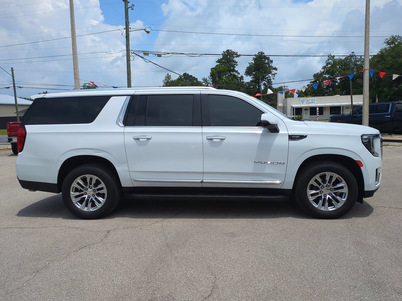 Used 2021 GMC Yukon XL SLT SUV