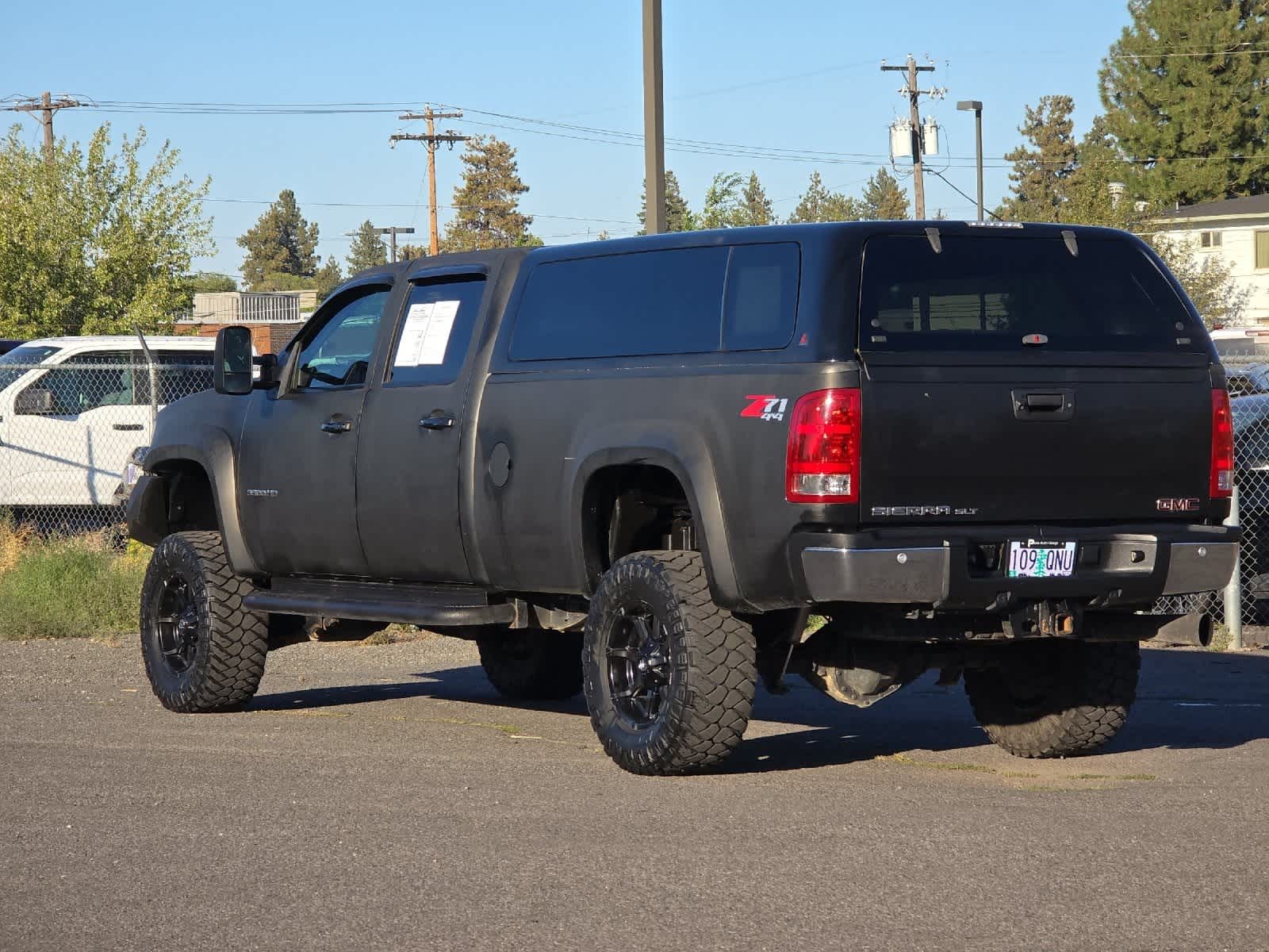 Thumbnail: 2011 GMC Sierra 3500 - 6
