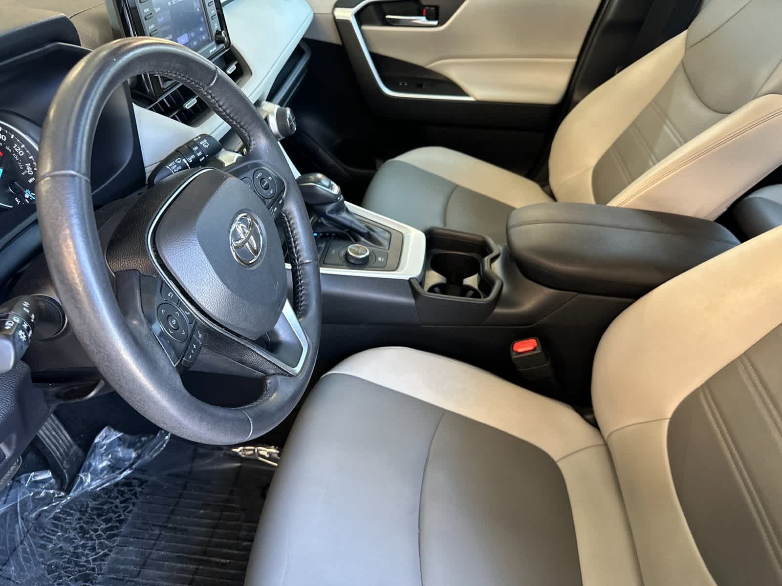 Thumbnail: 2021 Toyota RAV4 - 11