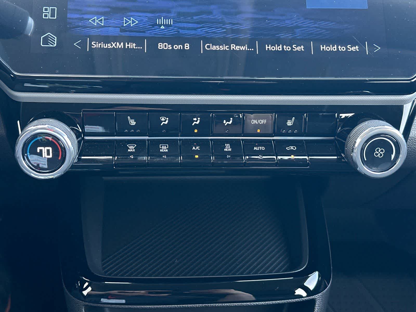 Thumbnail: 2027 Chevrolet Bolt EV - 21