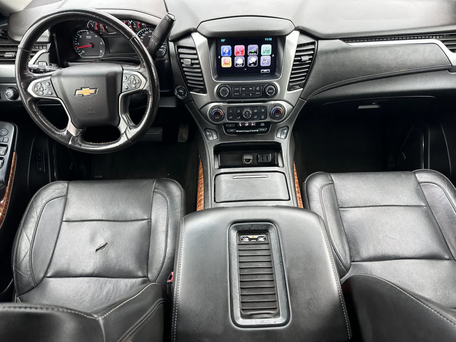 Thumbnail: 2018 Chevrolet Suburban - 3