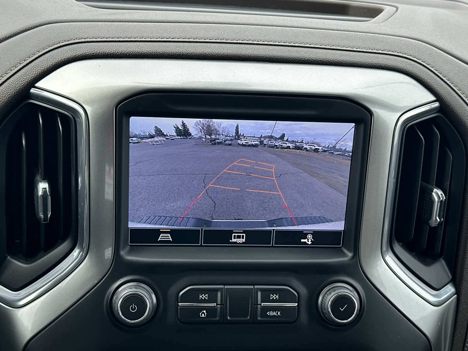 Thumbnail: 2022 Chevrolet Silverado 3500 - 18