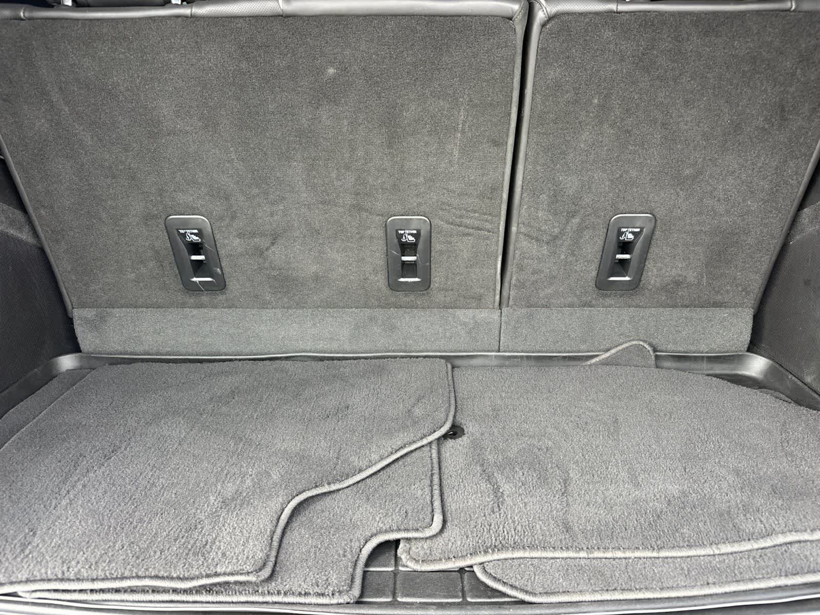 Thumbnail: 2021 Cadillac Escalade - 17