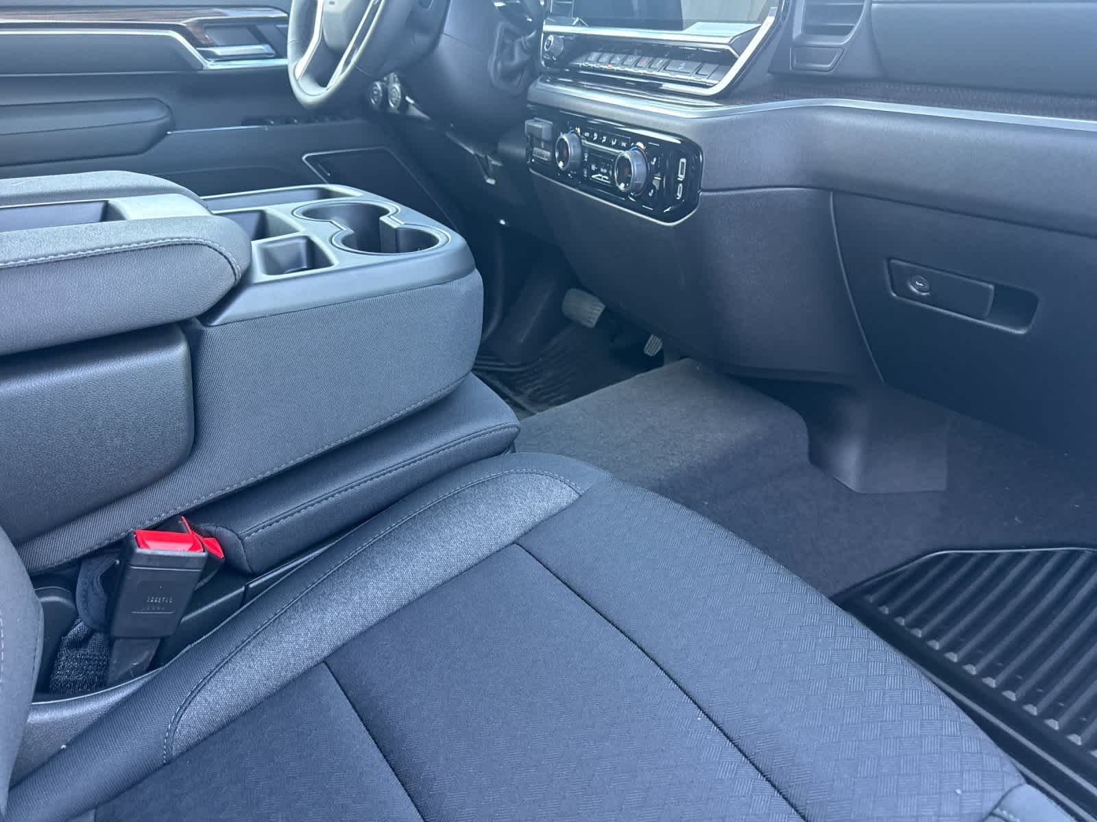 Thumbnail: 2026 Chevrolet Silverado 2500 - 15