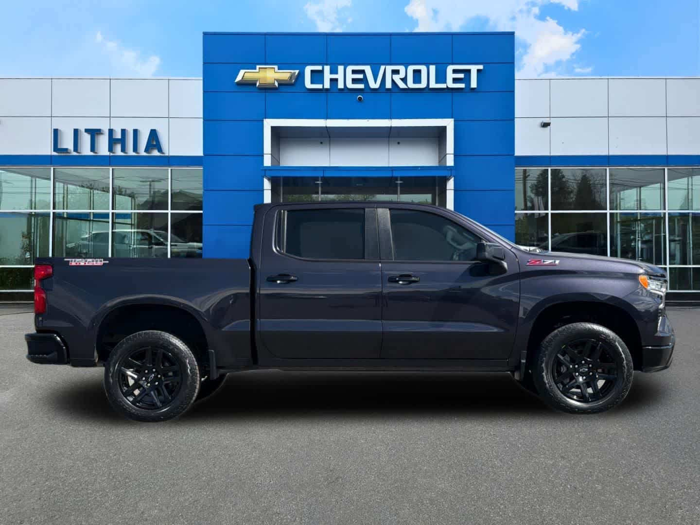 Thumbnail: 2023 Chevrolet Silverado 1500 - 8