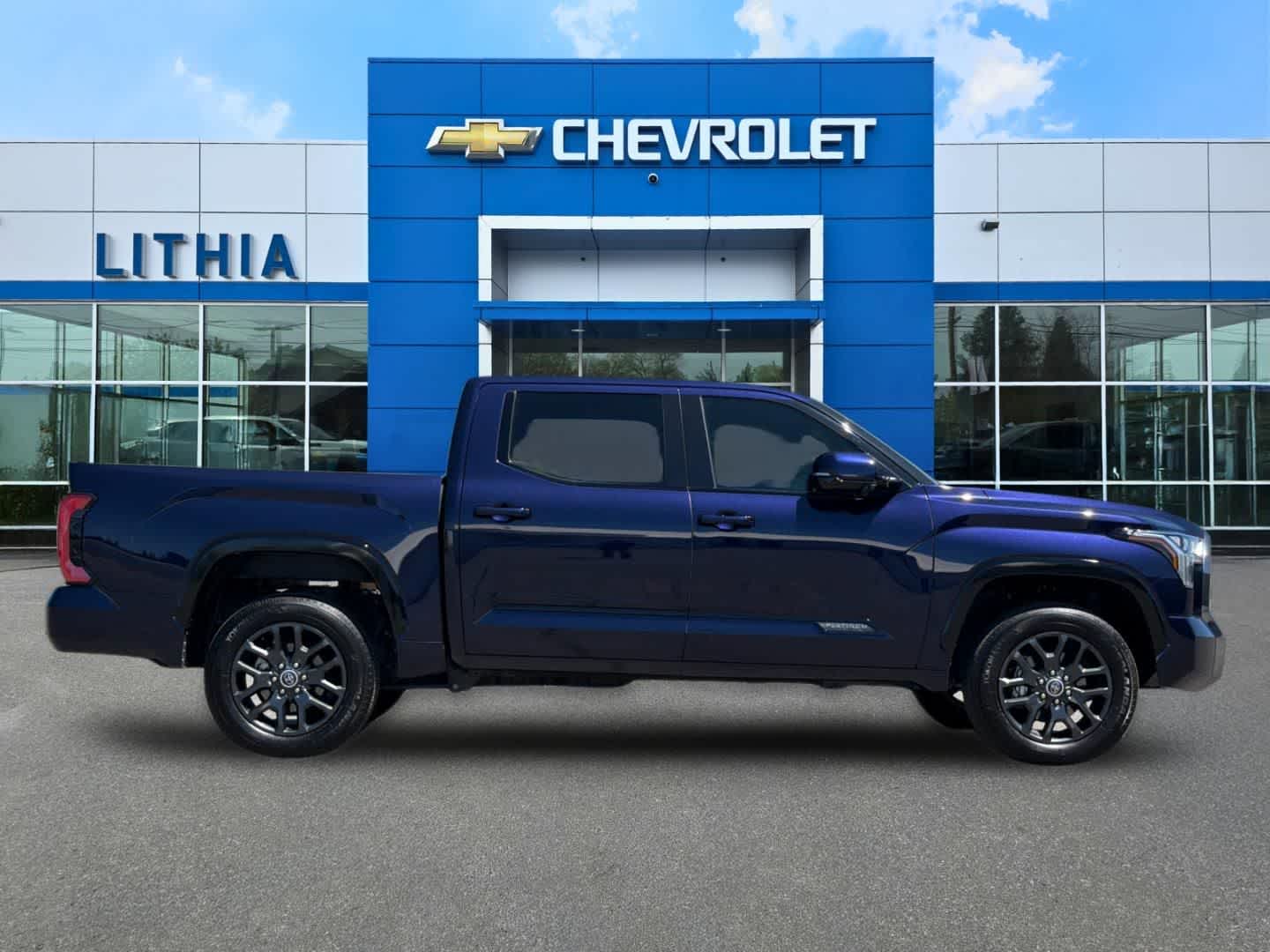 Thumbnail: 2023 Toyota Tundra - 8