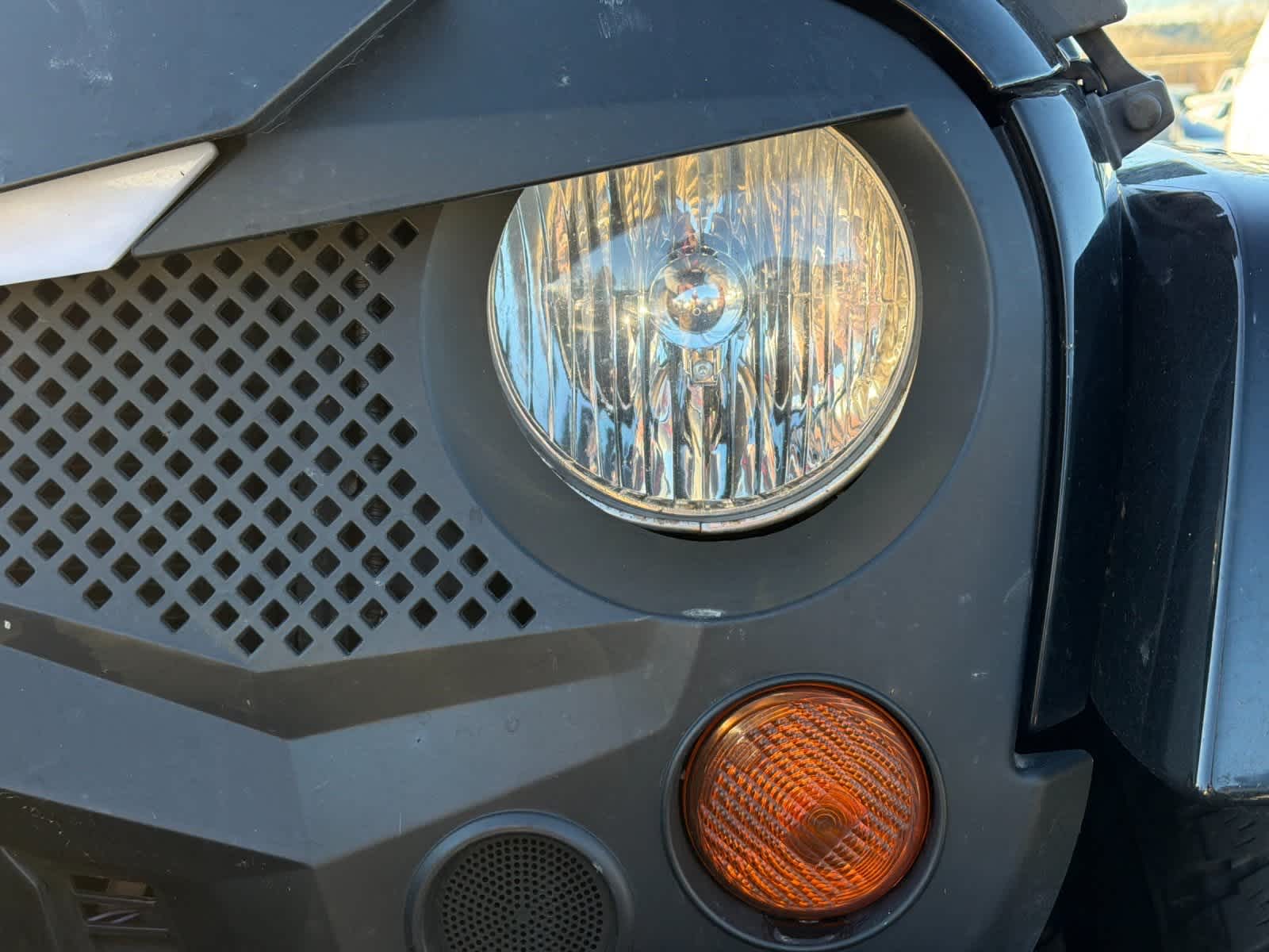 Thumbnail: 2013 Jeep Wrangler - 11