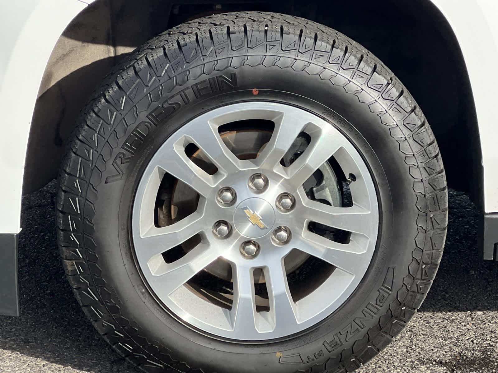 Thumbnail: 2017 Chevrolet Suburban - 25