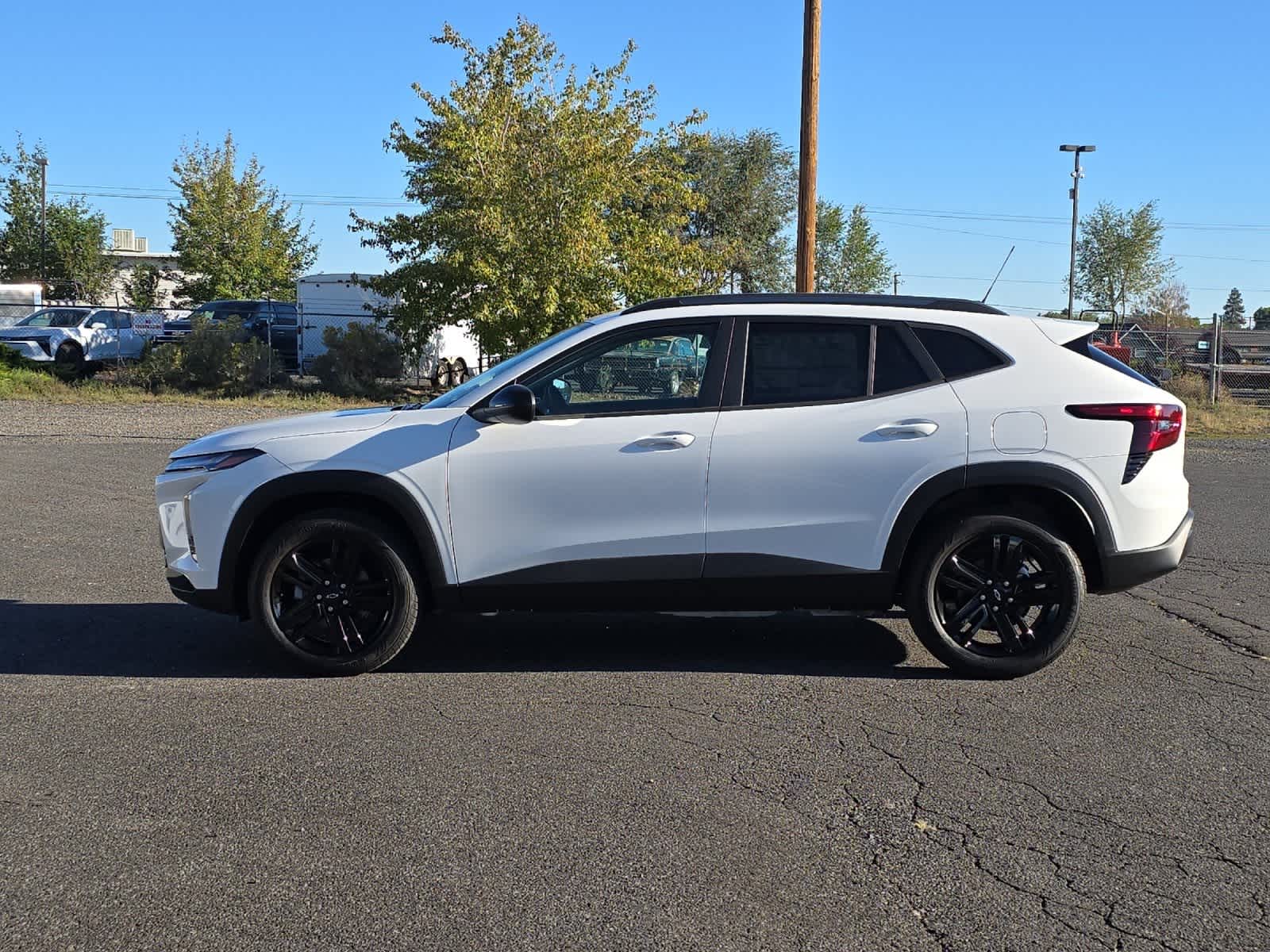 Thumbnail: 2025 Chevrolet Trax - 5