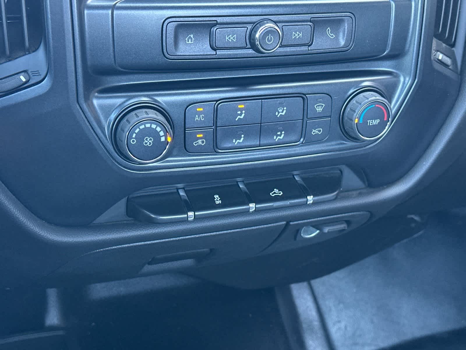 Thumbnail: 2019 GMC Sierra 3500 - 17