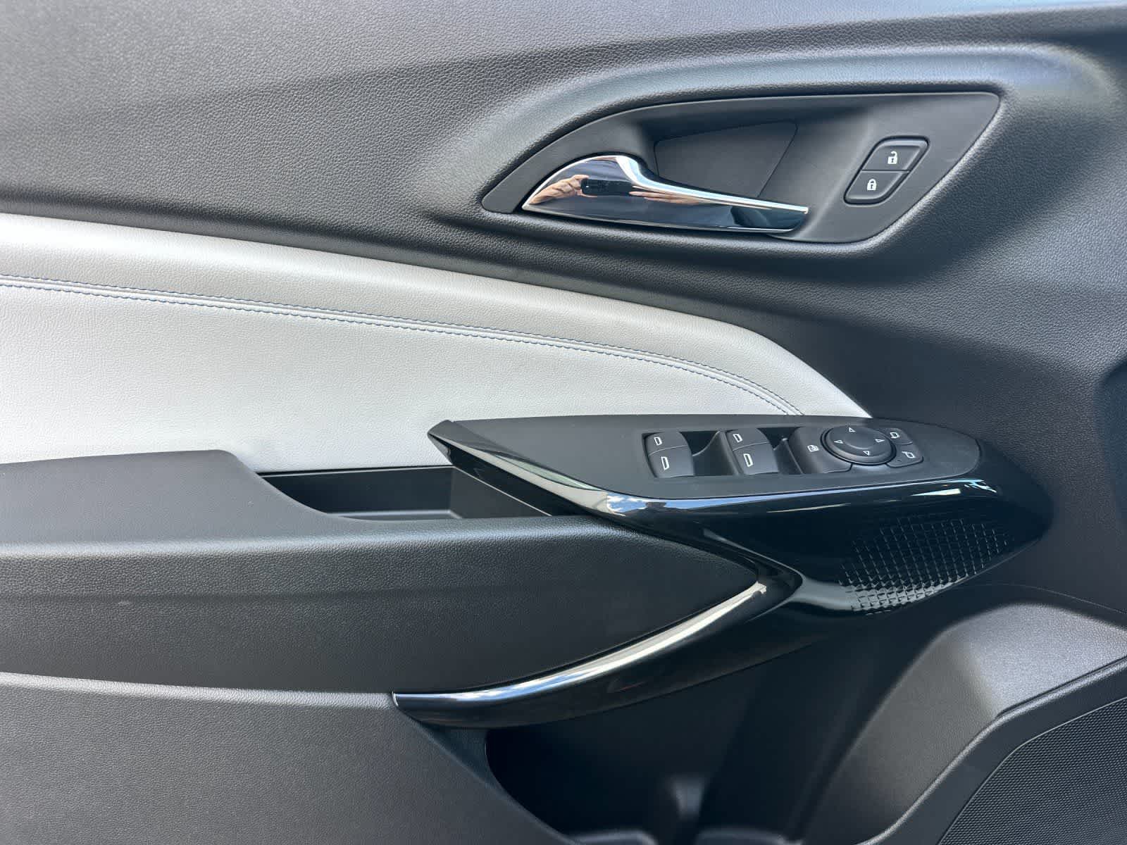 Thumbnail: 2026 Chevrolet Trax - 12