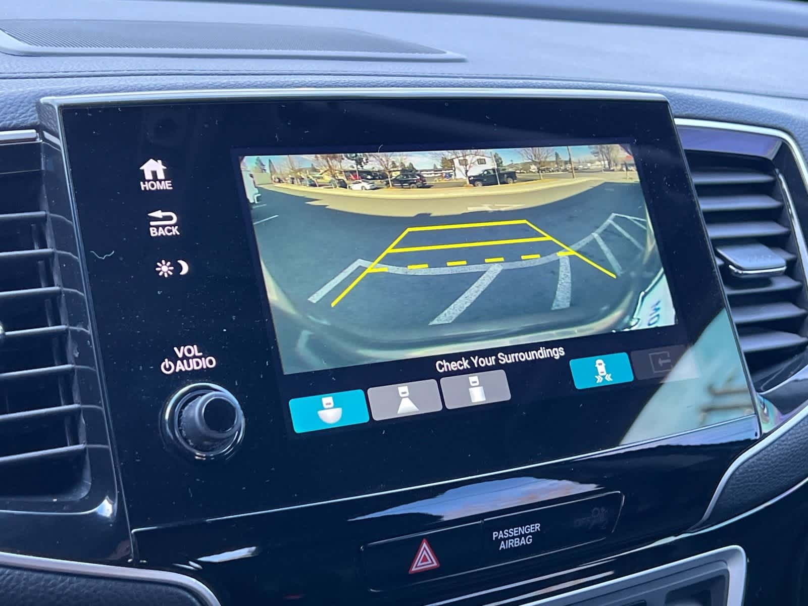 Thumbnail: 2020 Honda Pilot - 22