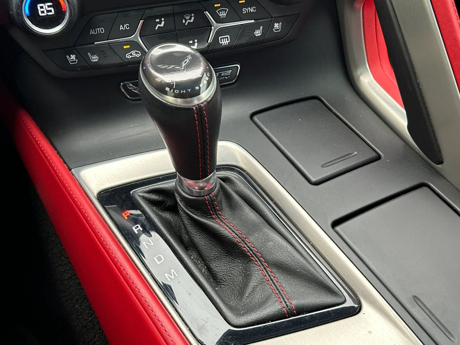 Thumbnail: 2015 Chevrolet Corvette - 19