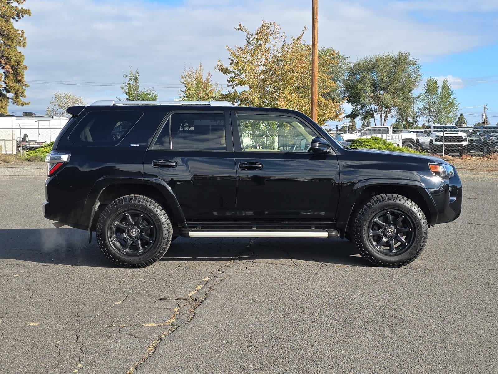Thumbnail: 2018 Toyota 4Runner - 8