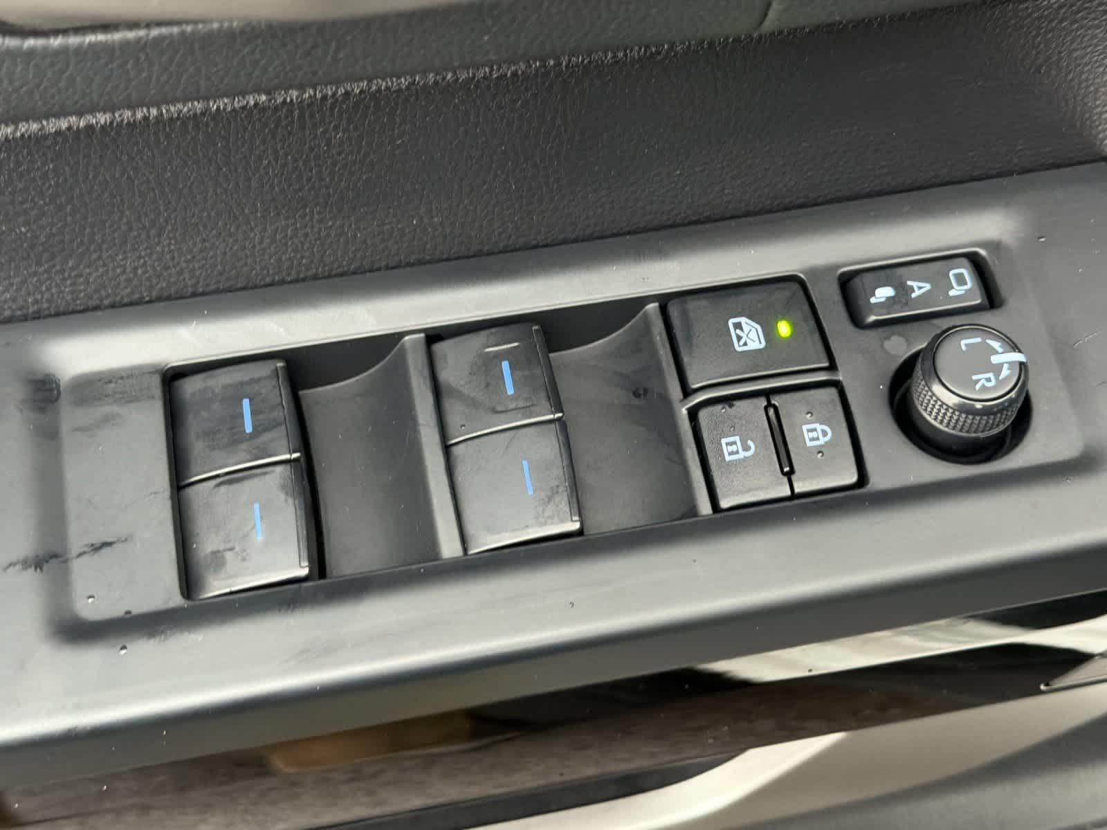 Thumbnail: 2022 Toyota Tundra - 13