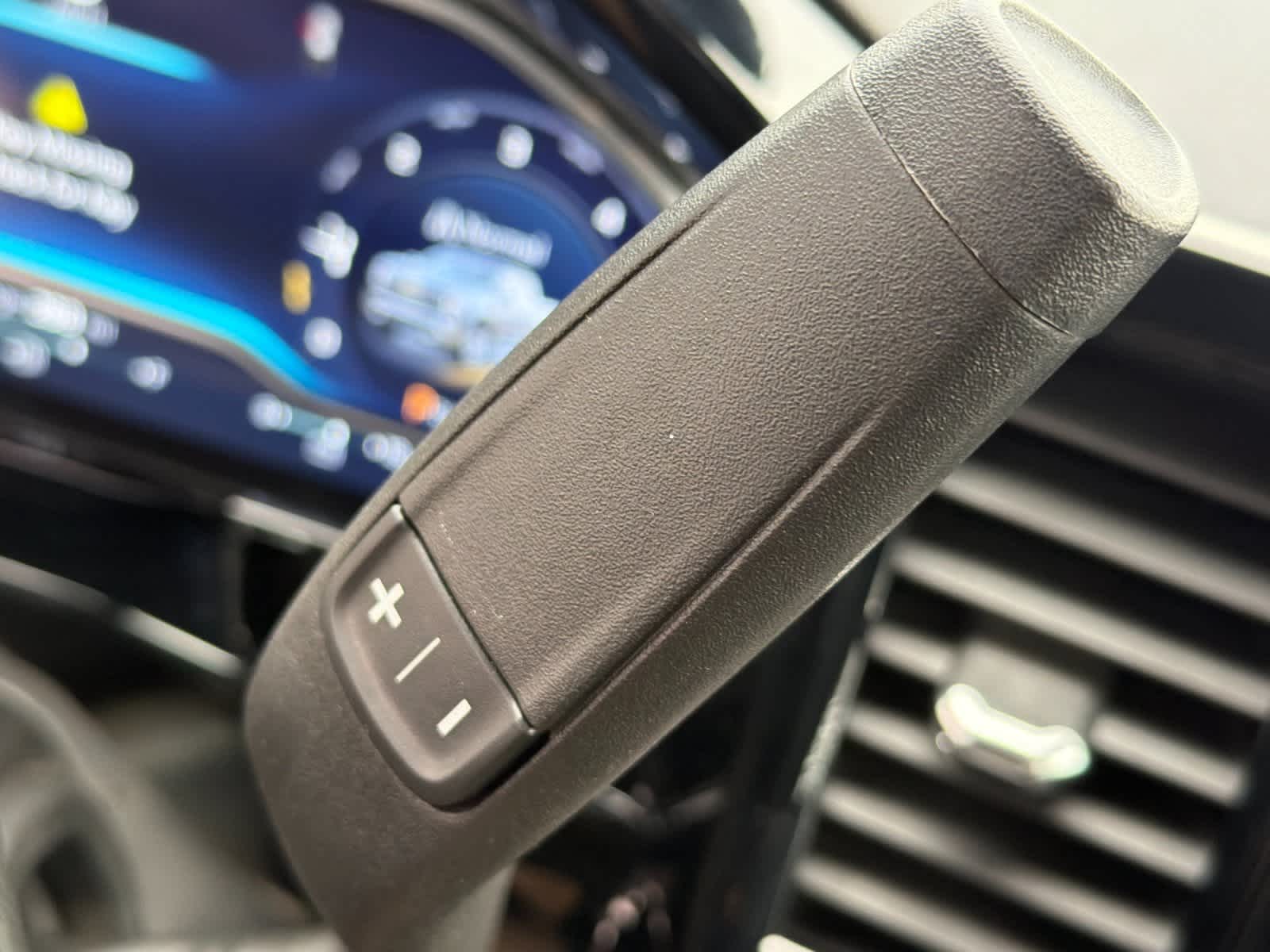 Thumbnail: 2023 Chevrolet Silverado 1500 - 20