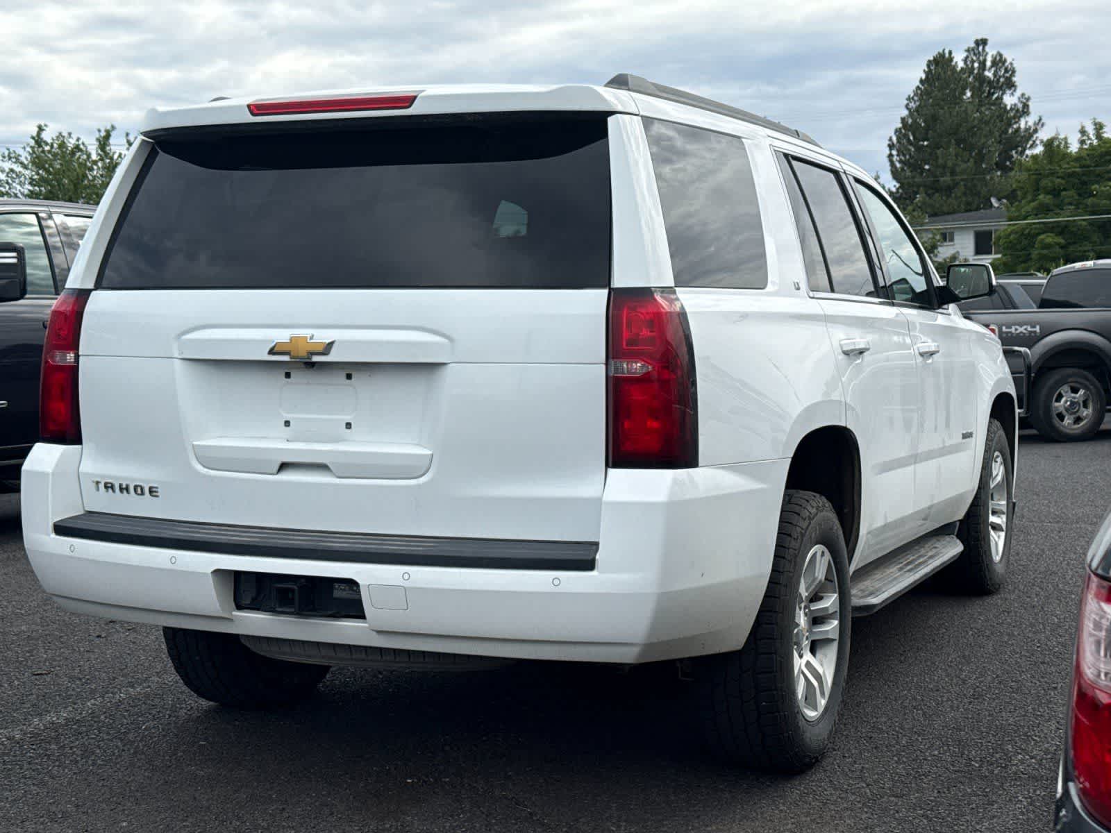Thumbnail: 2018 Chevrolet Tahoe - 4