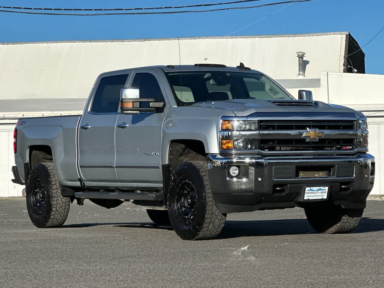 Thumbnail: 2018 Chevrolet Silverado 3500 - 9