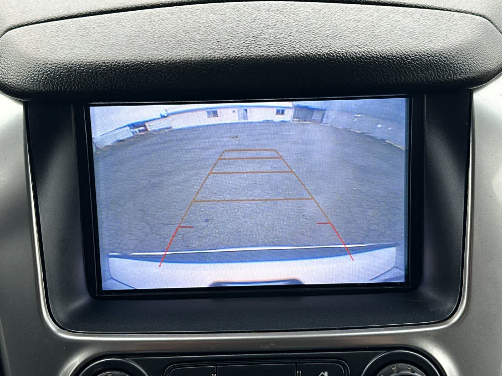 Thumbnail: 2018 Chevrolet Suburban - 21