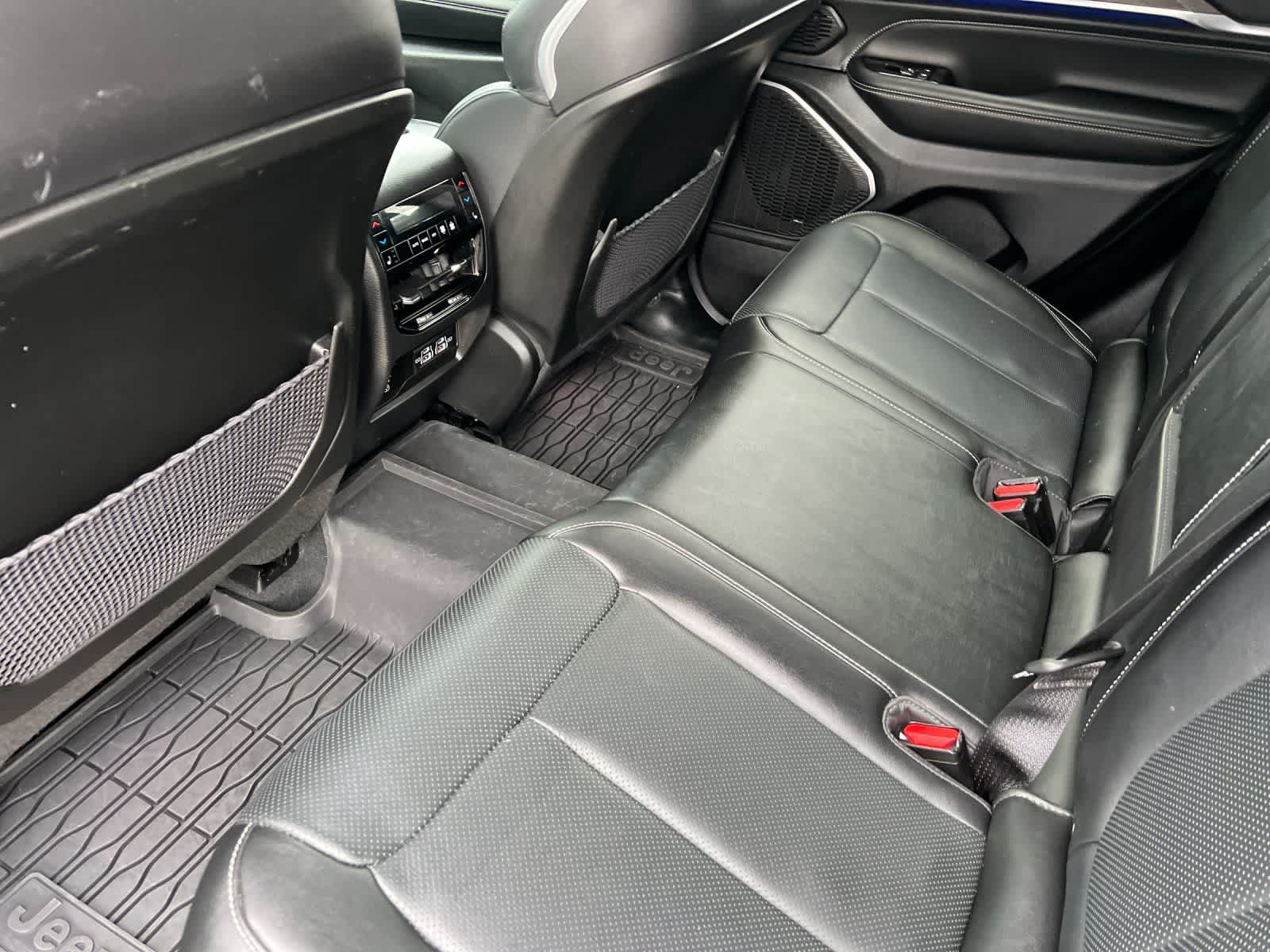 Thumbnail: 2023 Jeep Grand Cherokee - 4