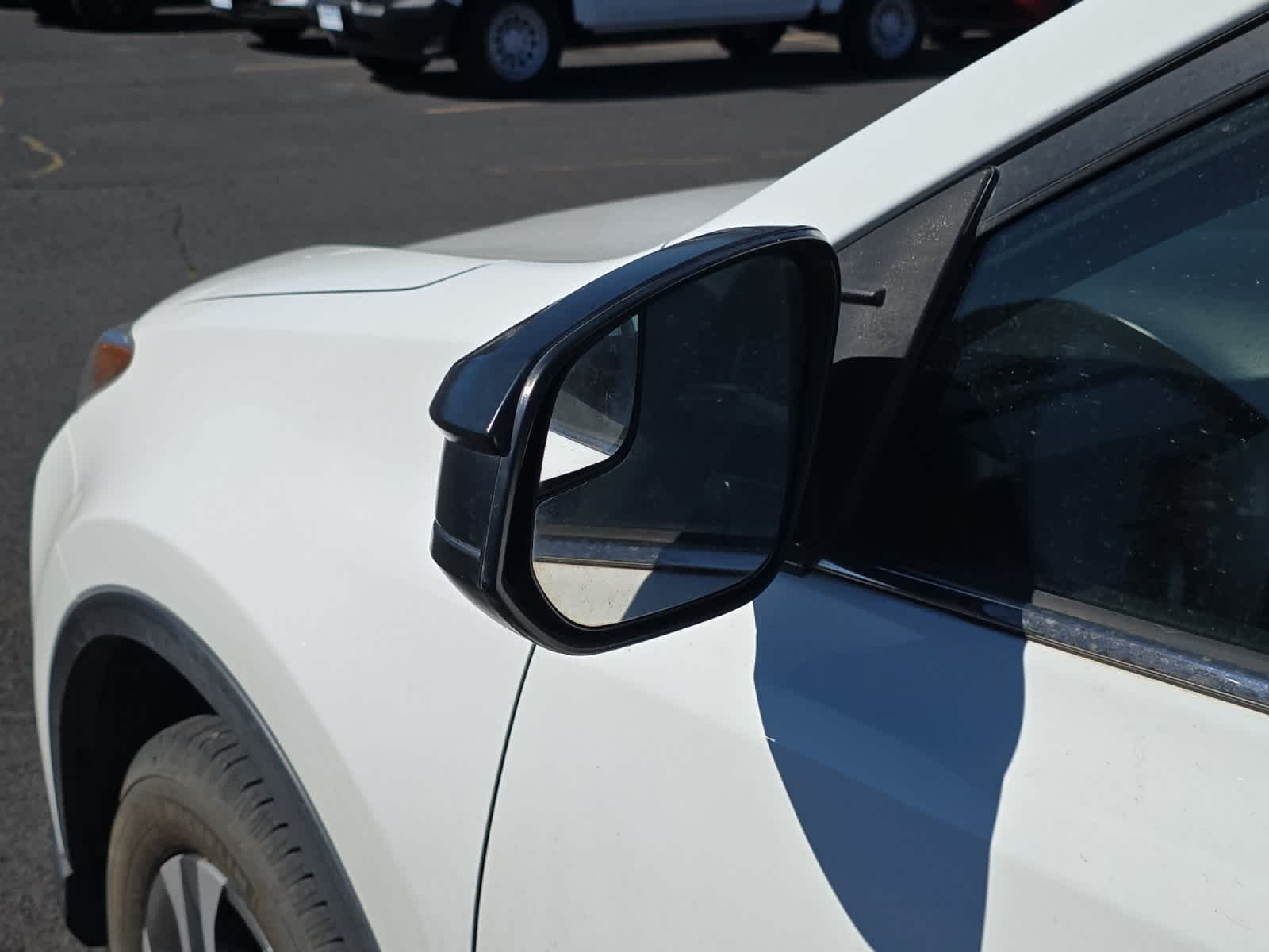 Thumbnail: 2017 Toyota RAV4 - 10