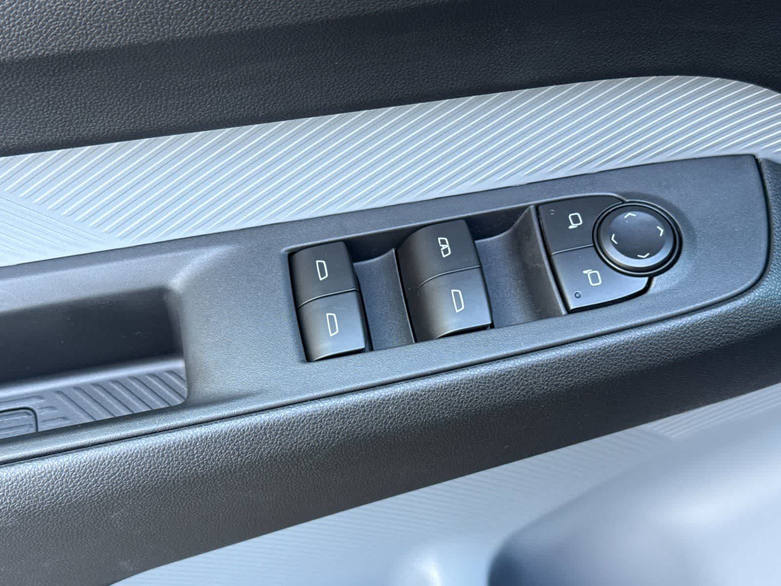 Thumbnail: 2027 Chevrolet Bolt EV - 13