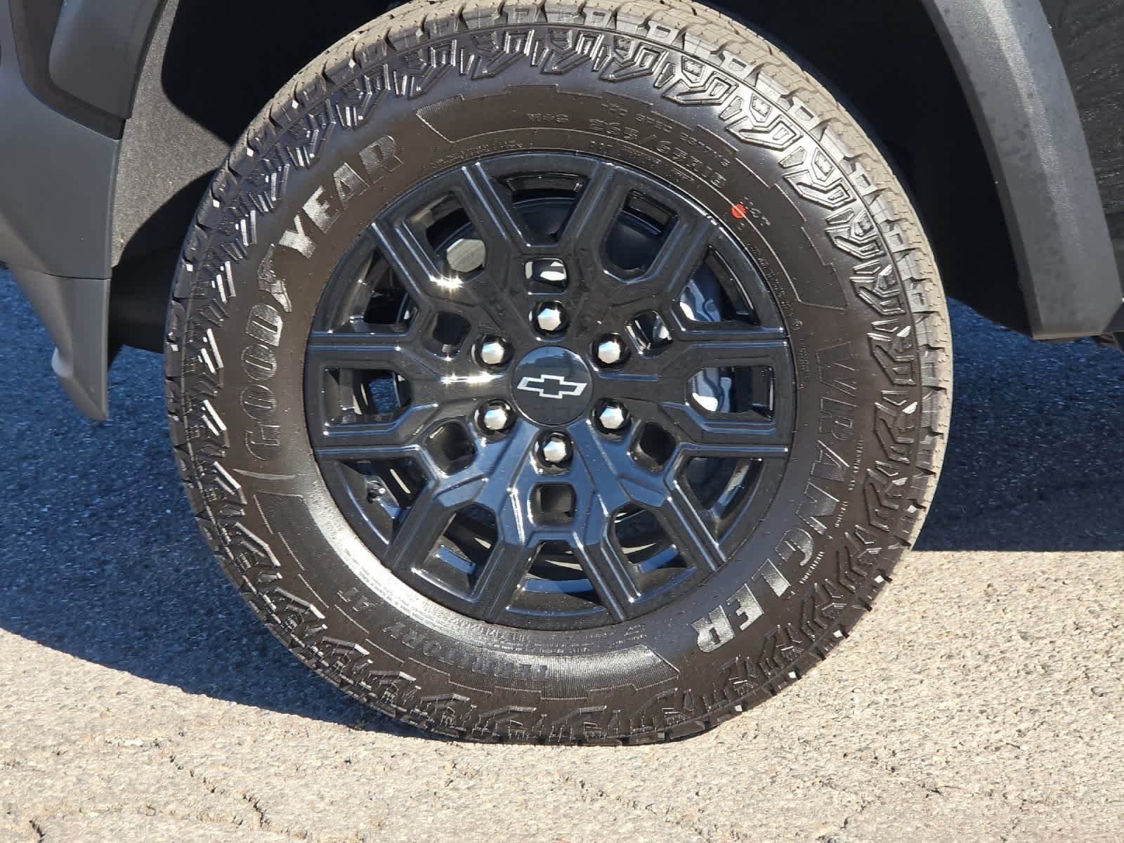 Thumbnail: 2026 Chevrolet Colorado - 25