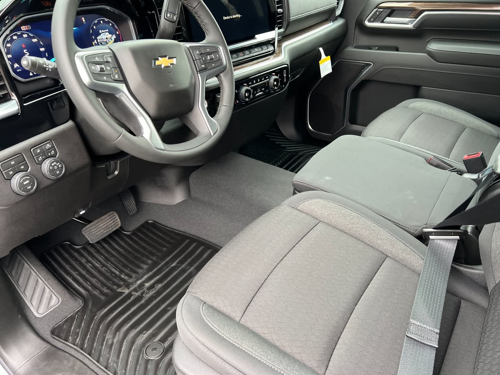 Thumbnail: 2026 Chevrolet Silverado 3500 - 11