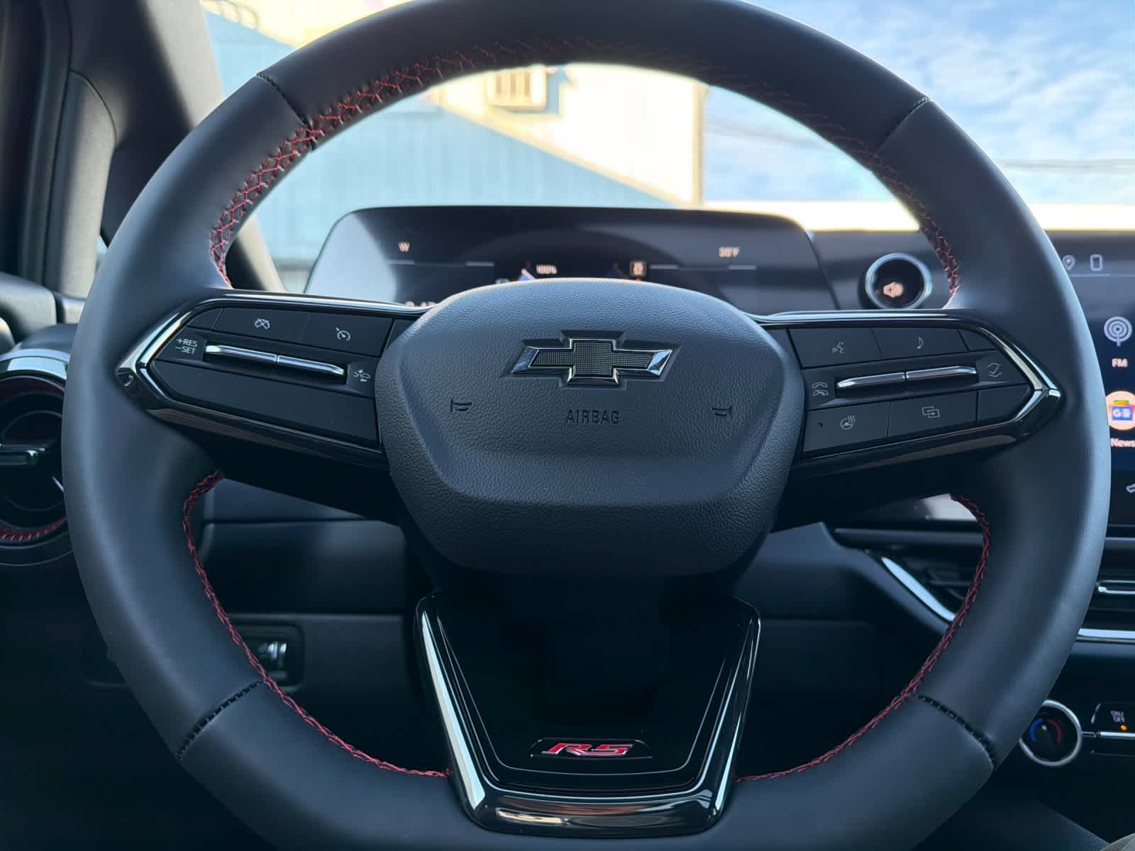 Thumbnail: 2026 Chevrolet Equinox - 24