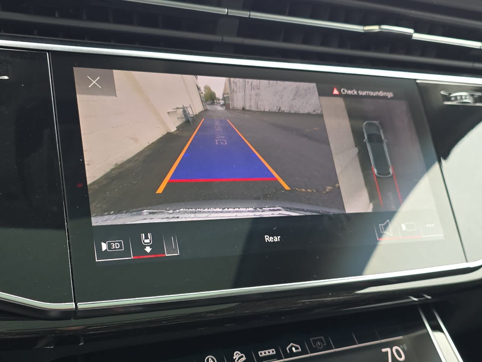 Thumbnail: 2023 Audi Q7 - 20